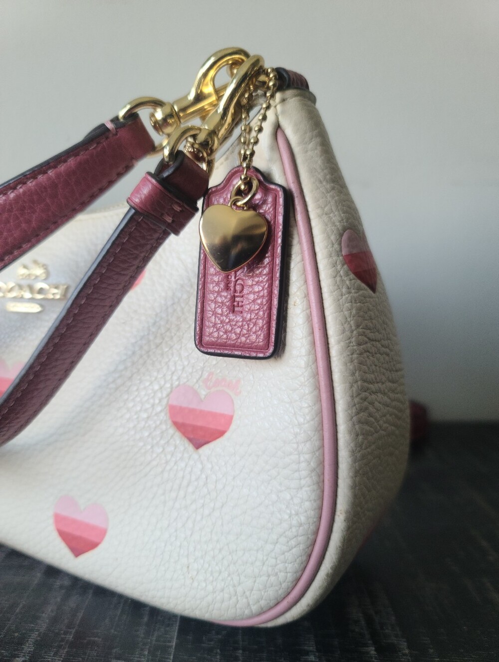 Coach Teri Stripe Heart Print Medium Shoulder Crossbody Bag #CA251